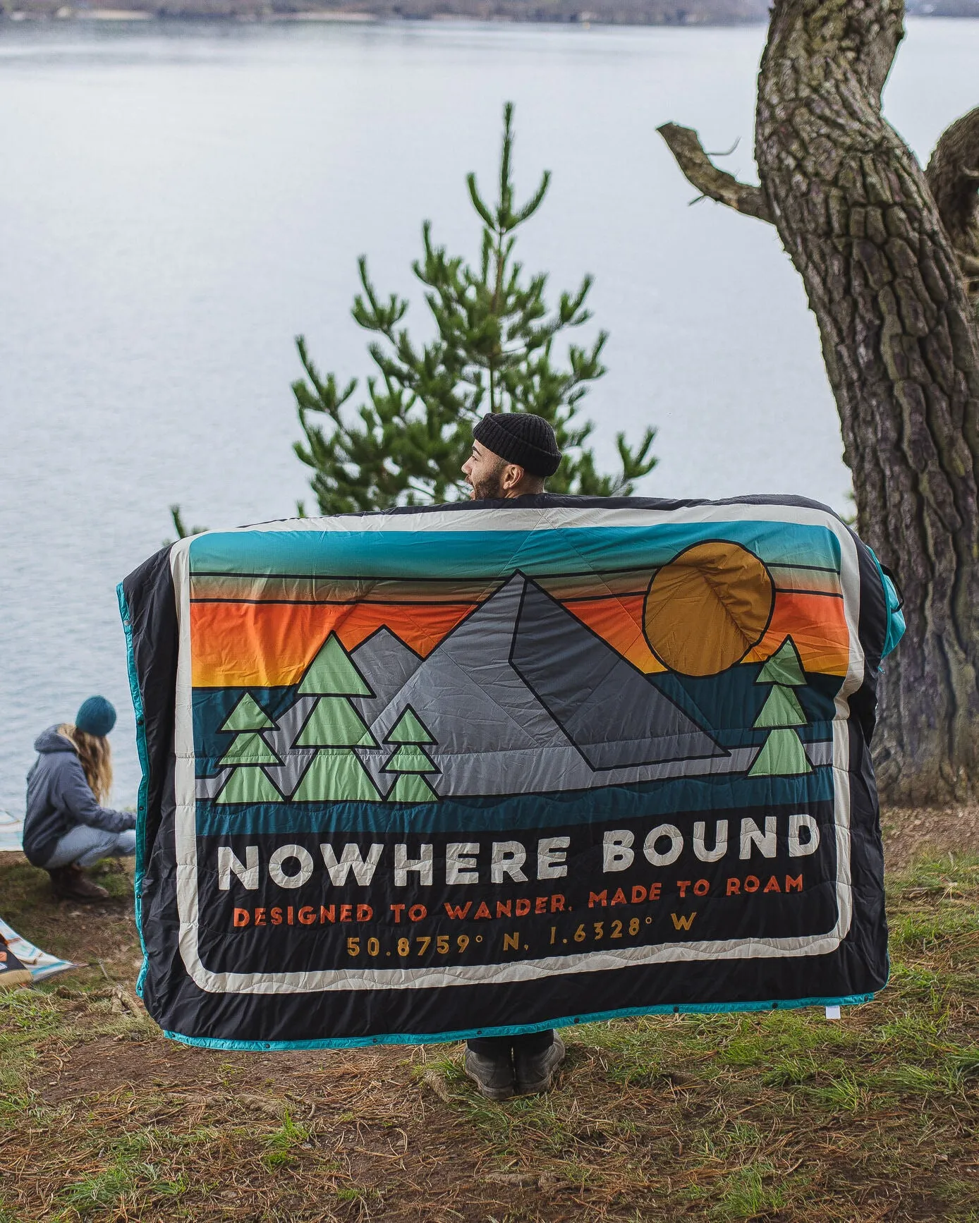 Cabin Recycled Sherpa Blanket - Black 'Nowhere Bound' Print